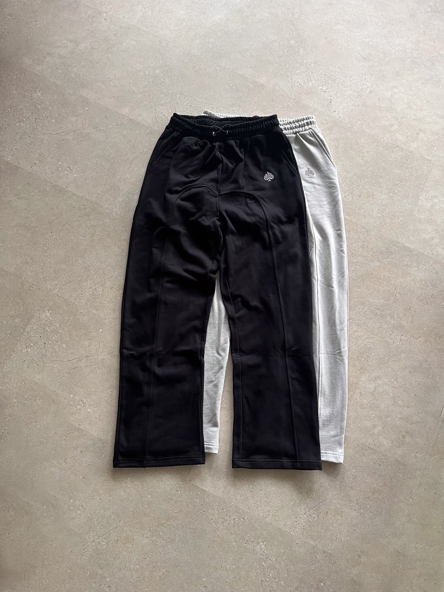 Sweatpants - Tracksuit - Black